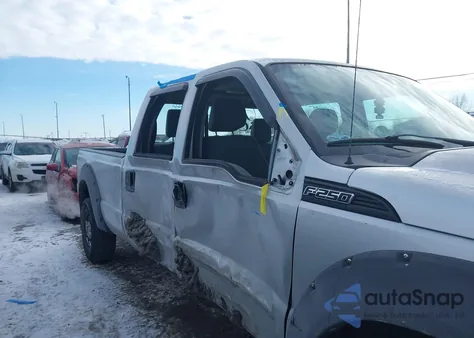 2012 Ford F-250 Xl z USA, uszkodzony, nr VIN 1FT7W2B66CEB34139